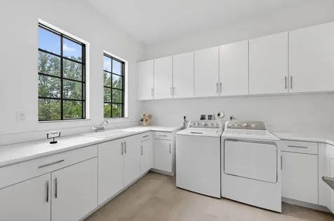 8550 W Parkland Bay Trail Parkland FL 33076