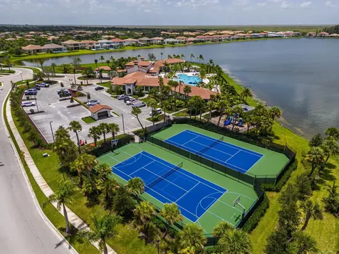 8550 W Parkland Bay Trail Parkland FL 33076