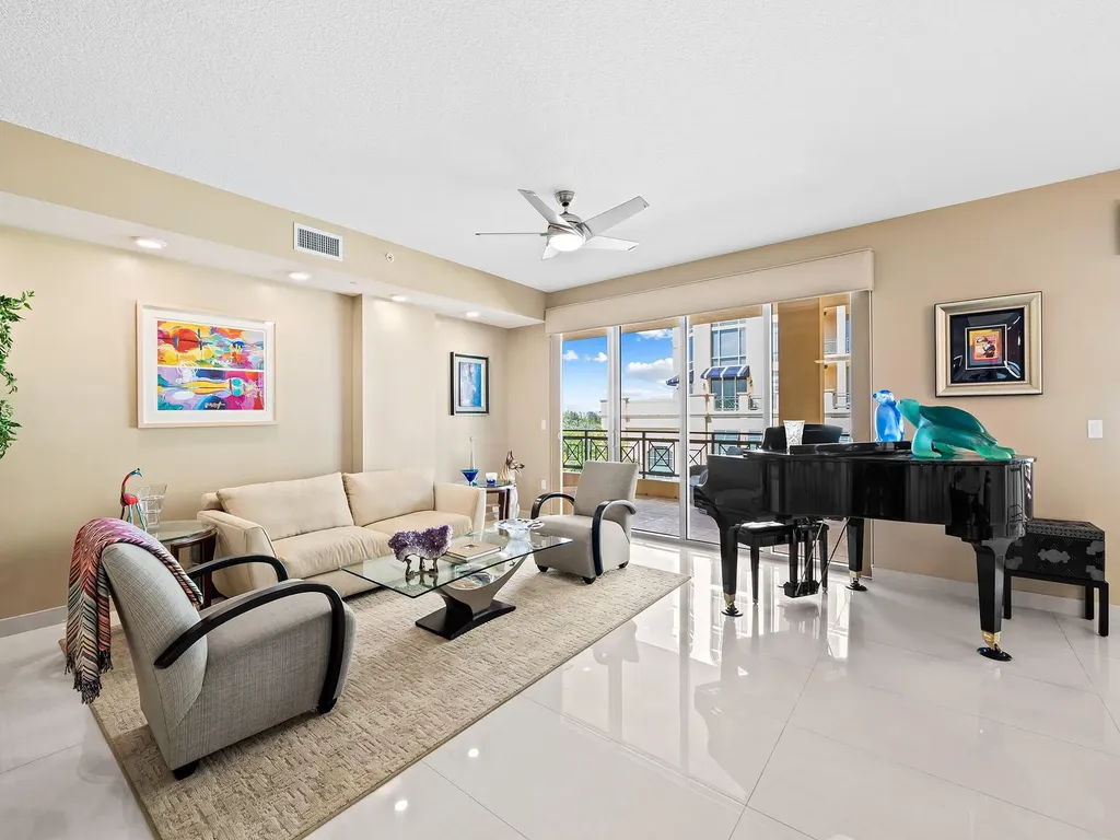 3415 N Ocean Drive Hollywood FL 33019