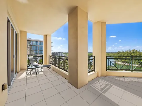 3415 N Ocean Drive Hollywood FL 33019