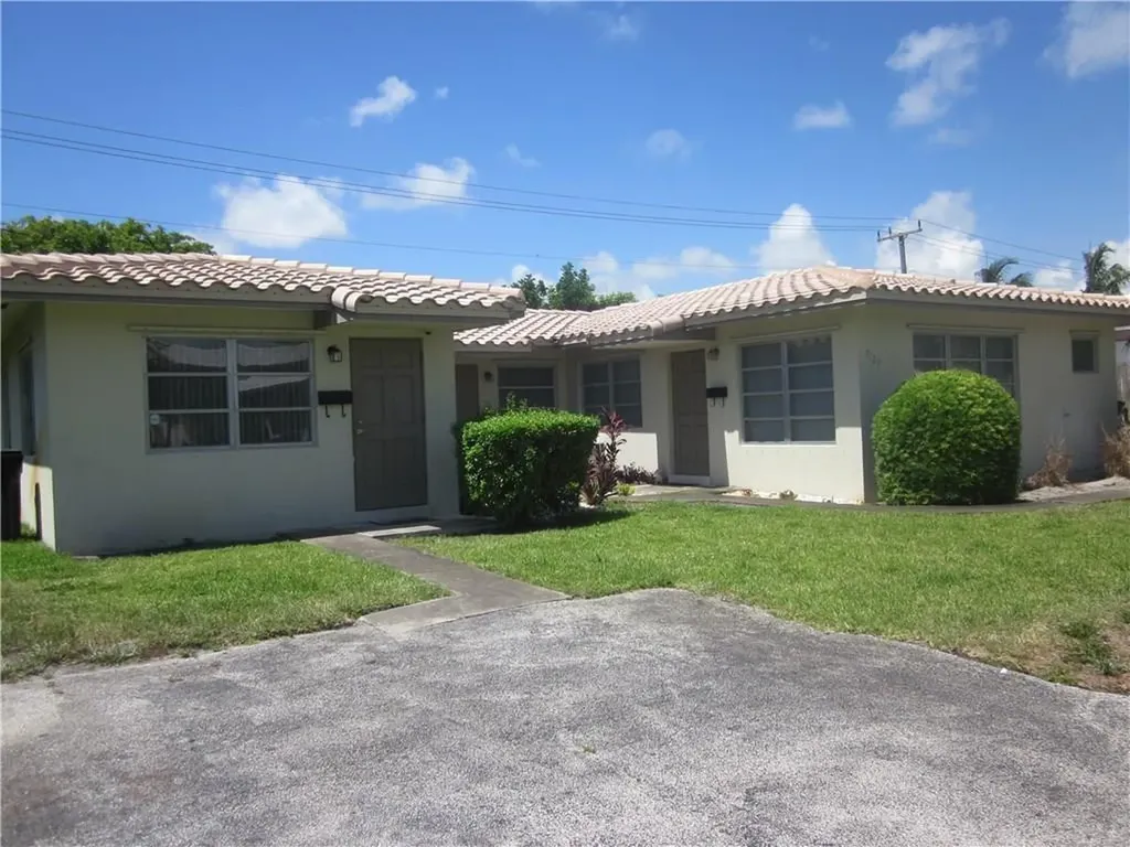 2120 NE 56th Street Fort Lauderdale FL 33308