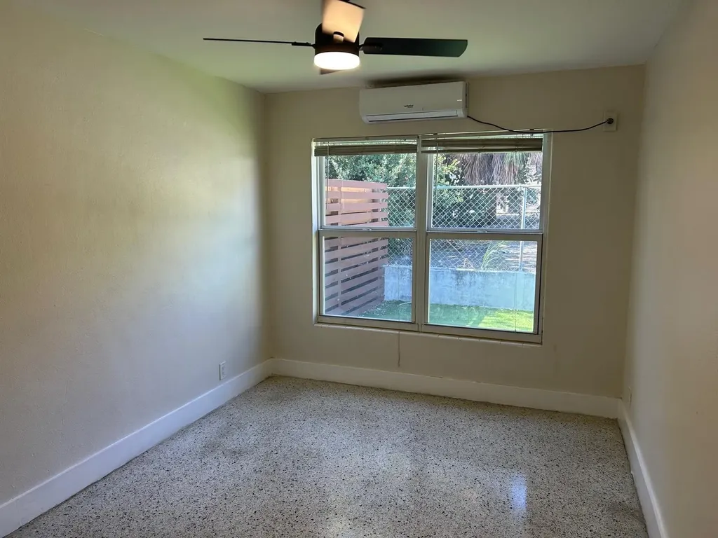 709 8th Street West Palm Beach FL 33401