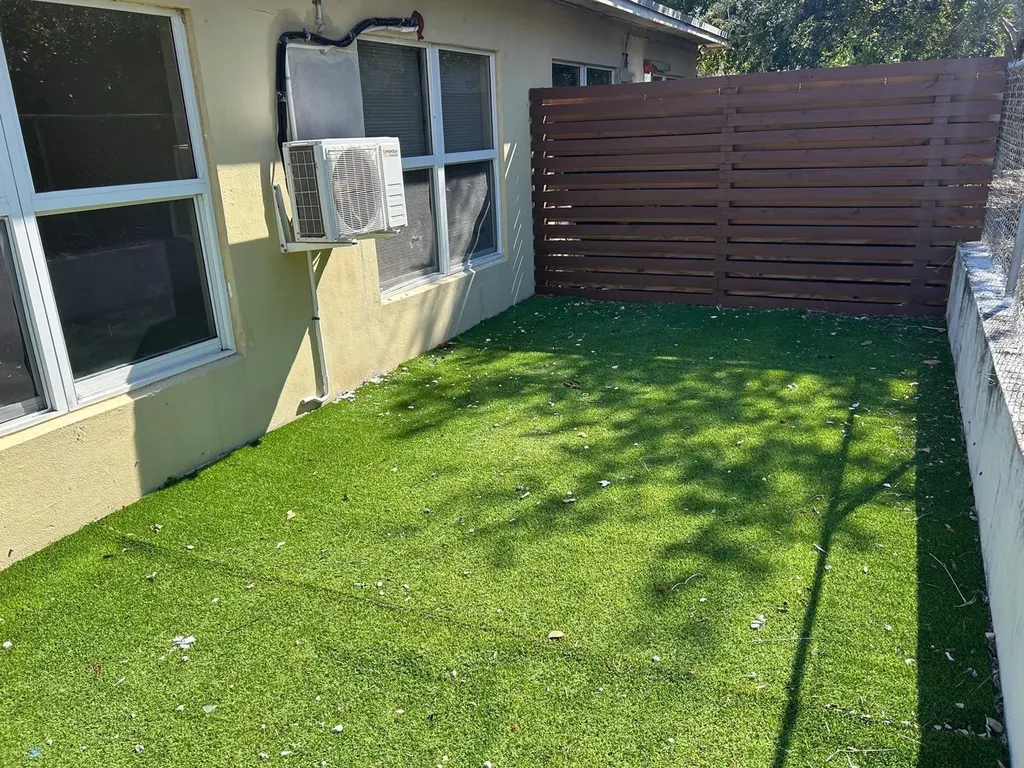 709 8th Street West Palm Beach FL 33401