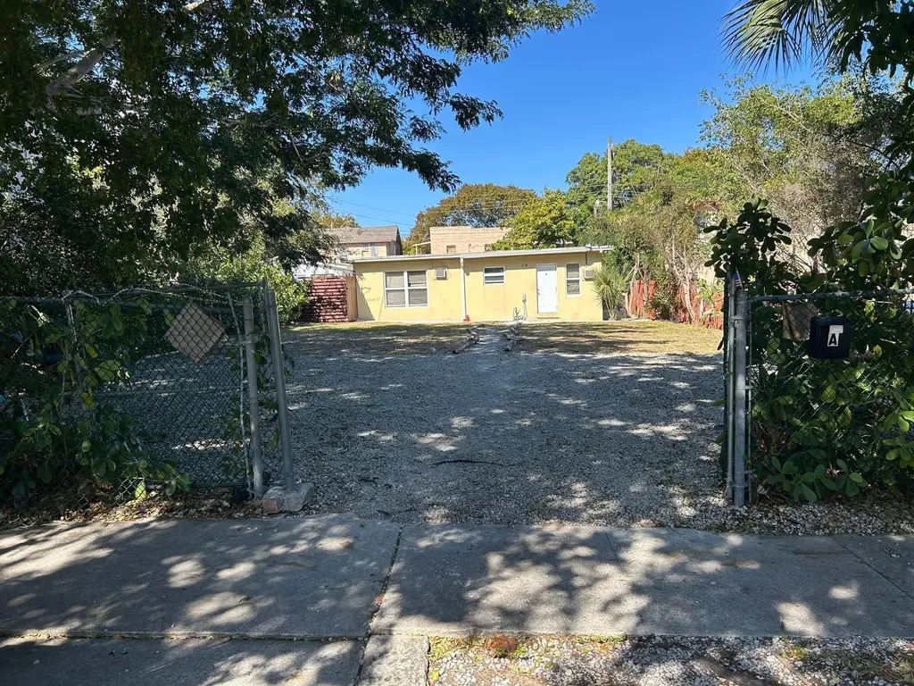 709 8th Street West Palm Beach FL 33401