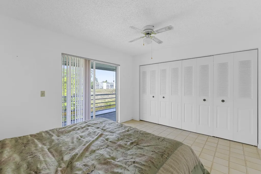 72 Ashby B Deerfield Beach FL 33442