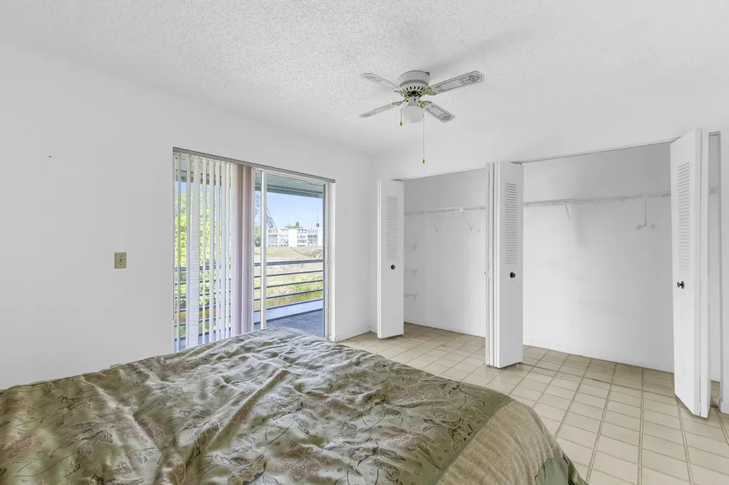 72 Ashby B Deerfield Beach FL 33442