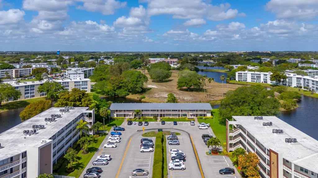 72 Ashby B Deerfield Beach FL 33442