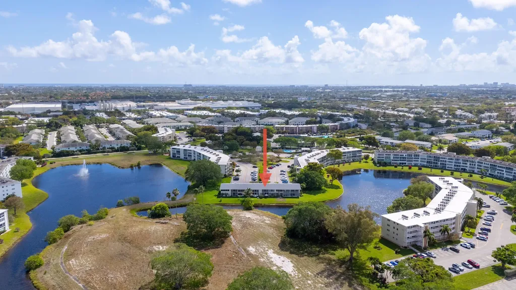 72 Ashby B Deerfield Beach FL 33442