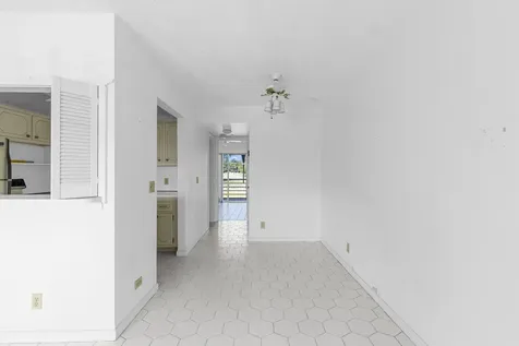 72 Ashby B Deerfield Beach FL 33442