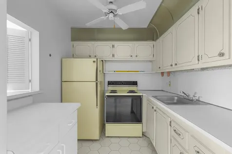 72 Ashby B Deerfield Beach FL 33442