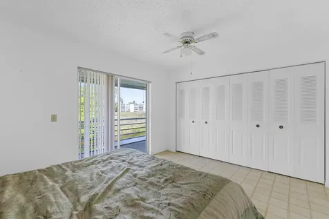 72 Ashby B Deerfield Beach FL 33442