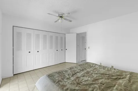 72 Ashby B Deerfield Beach FL 33442