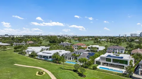 4013 Country Club Lane Fort Lauderdale FL 33308