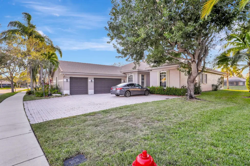 6355 NW 107th Terrace Parkland FL 33076