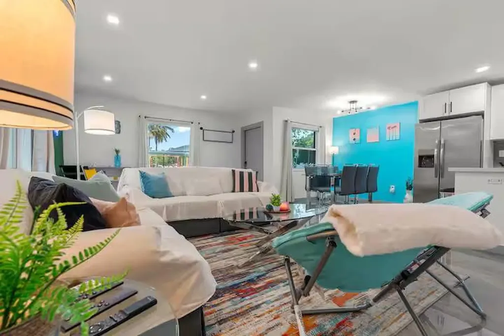 909 SW 16th Street Fort Lauderdale FL 33315