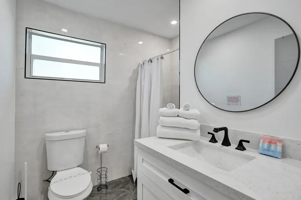 909 SW 16th Street Fort Lauderdale FL 33315
