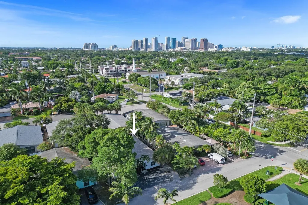 909 SW 16th Street Fort Lauderdale FL 33315