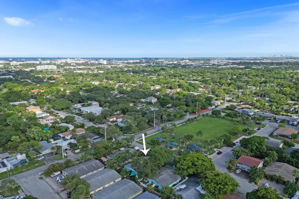 909 SW 16th Street Fort Lauderdale FL 33315