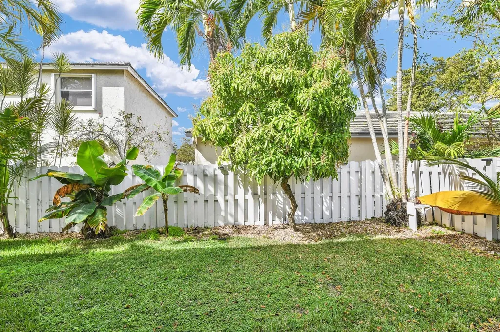 843 NW 98th Avenue Plantation FL 33324