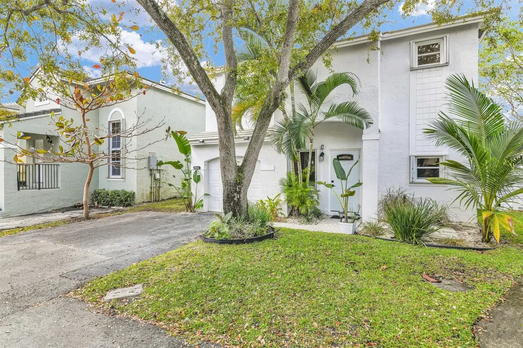 843 NW 98th Avenue Plantation FL 33324