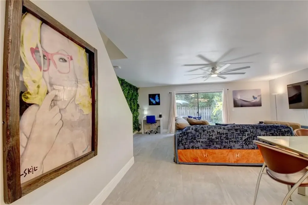 246 Avenue L Delray Beach FL 33483