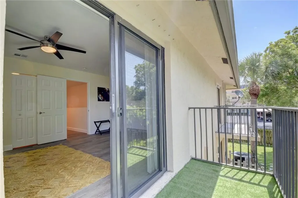 246 Avenue L Delray Beach FL 33483