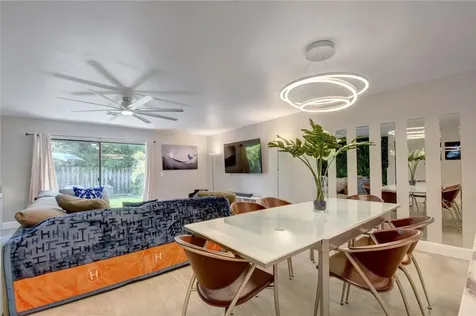 246 Avenue L Delray Beach FL 33483