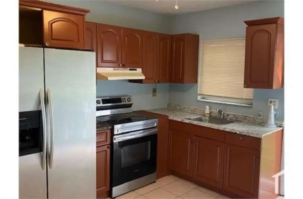 3370 NW 8th Place Lauderhill FL 33311