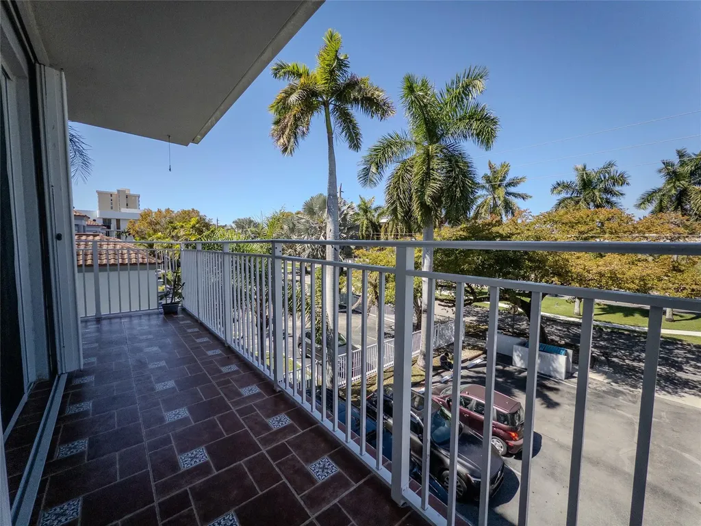 2430 NE 135th Street North Miami FL 33181
