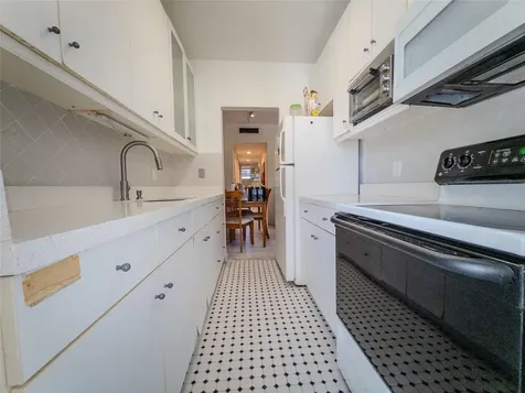 2430 NE 135th Street North Miami FL 33181