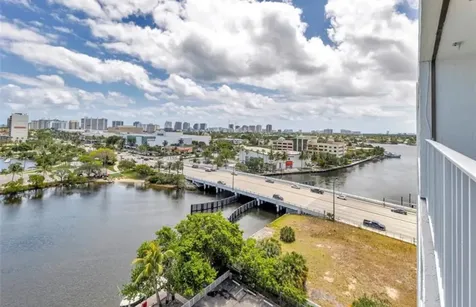 1160 N Federal Highway Fort Lauderdale FL 33304