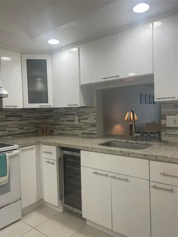 1160 N Federal Highway Fort Lauderdale FL 33304