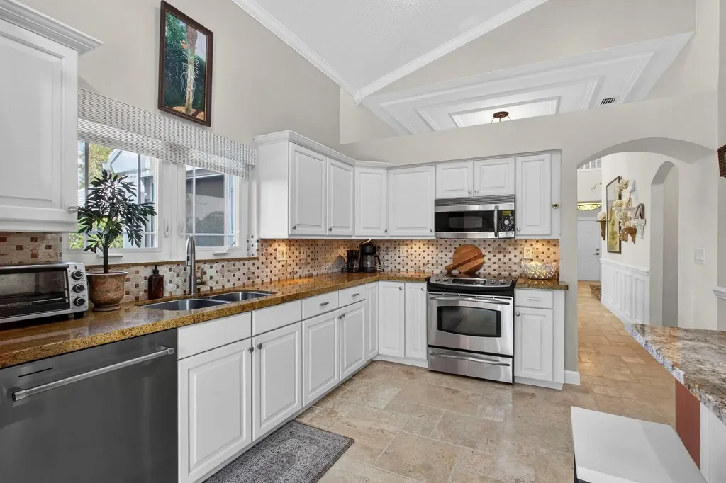 12 Wyndham Lane Palm Beach Gardens FL 33418
