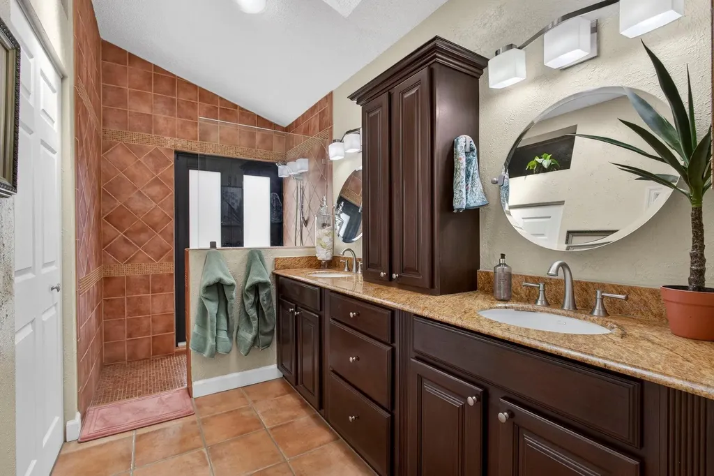 12 Wyndham Lane Palm Beach Gardens FL 33418