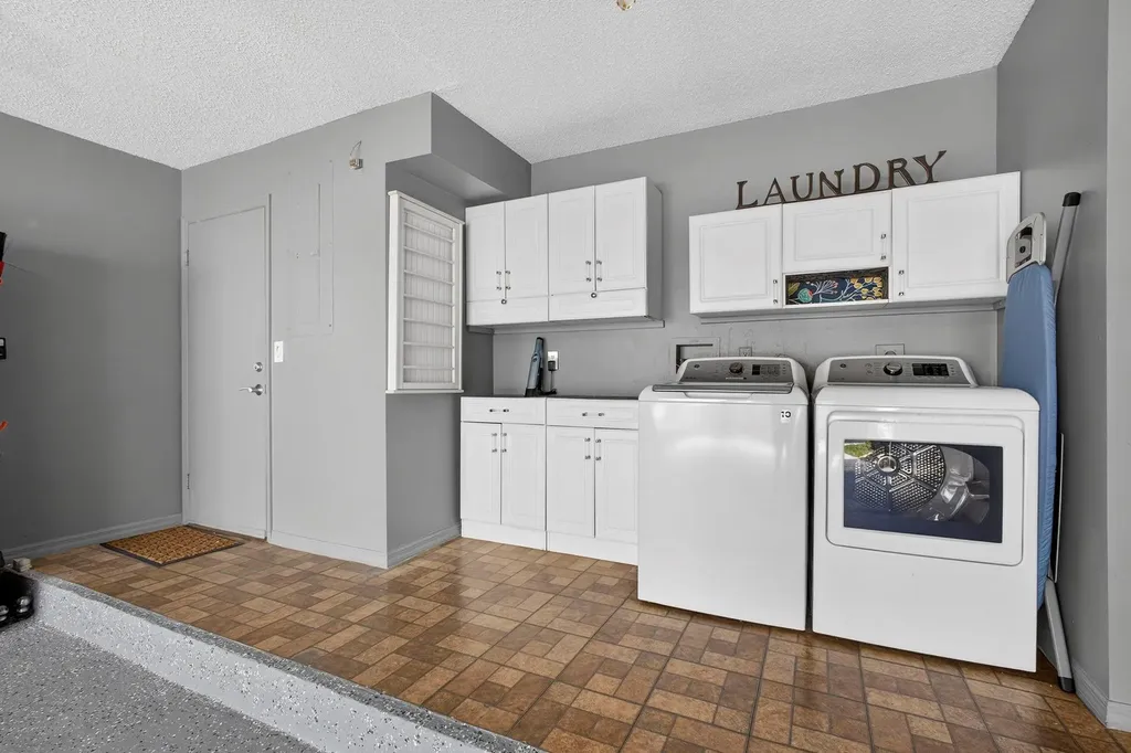 12 Wyndham Lane Palm Beach Gardens FL 33418