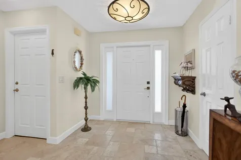 12 Wyndham Lane Palm Beach Gardens FL 33418