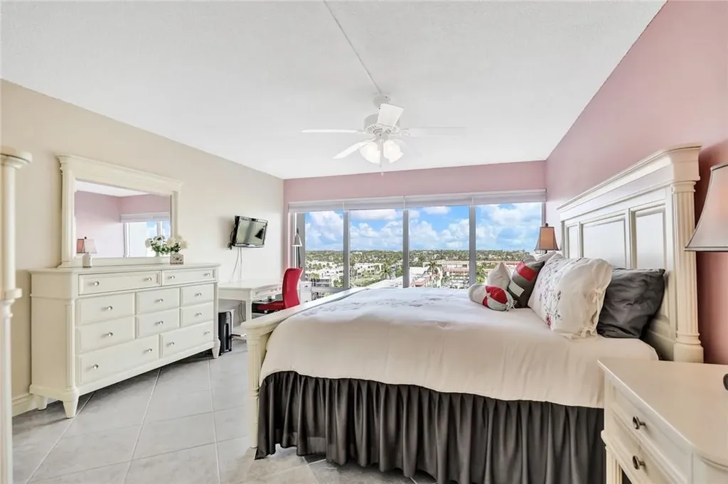 801 S Federal Highway Pompano Beach FL 33062