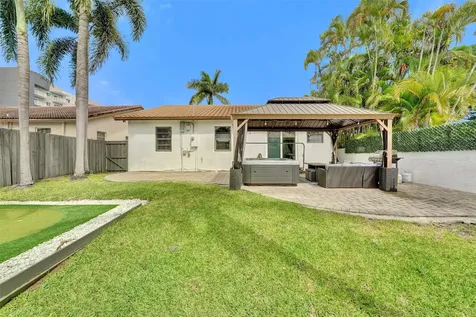 210 SE Park Street Dania Beach FL 33004