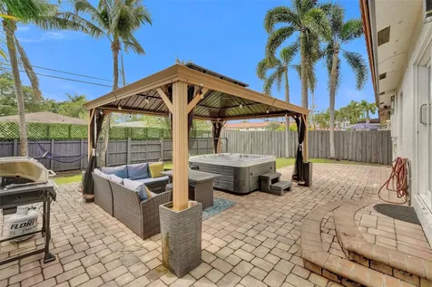 210 SE Park Street Dania Beach FL 33004