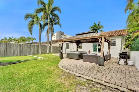 210 SE Park Street Dania Beach FL 33004