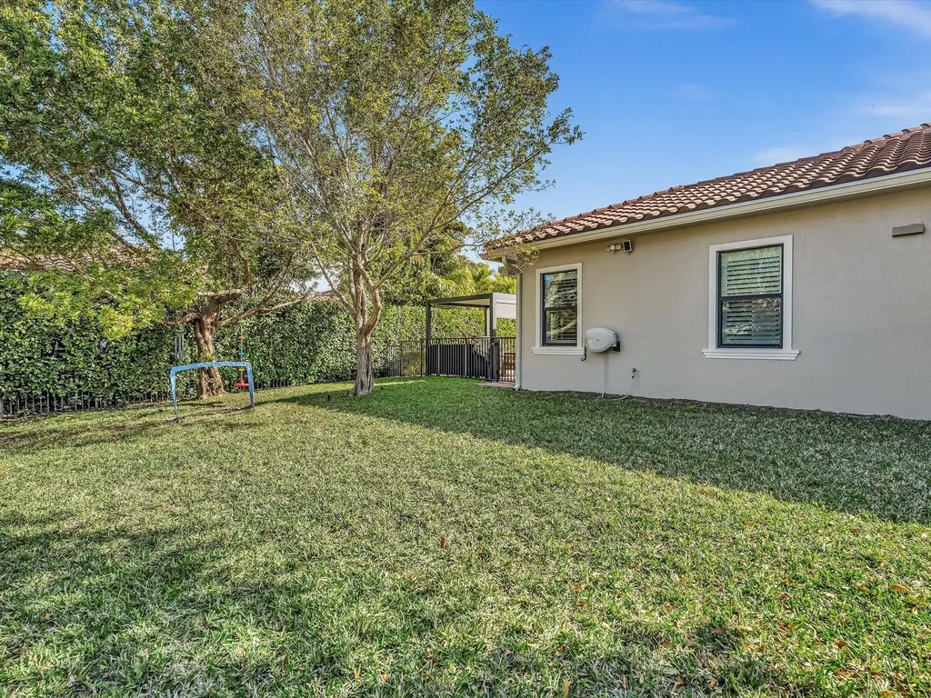 11715 NW 82nd Court Parkland FL 33076