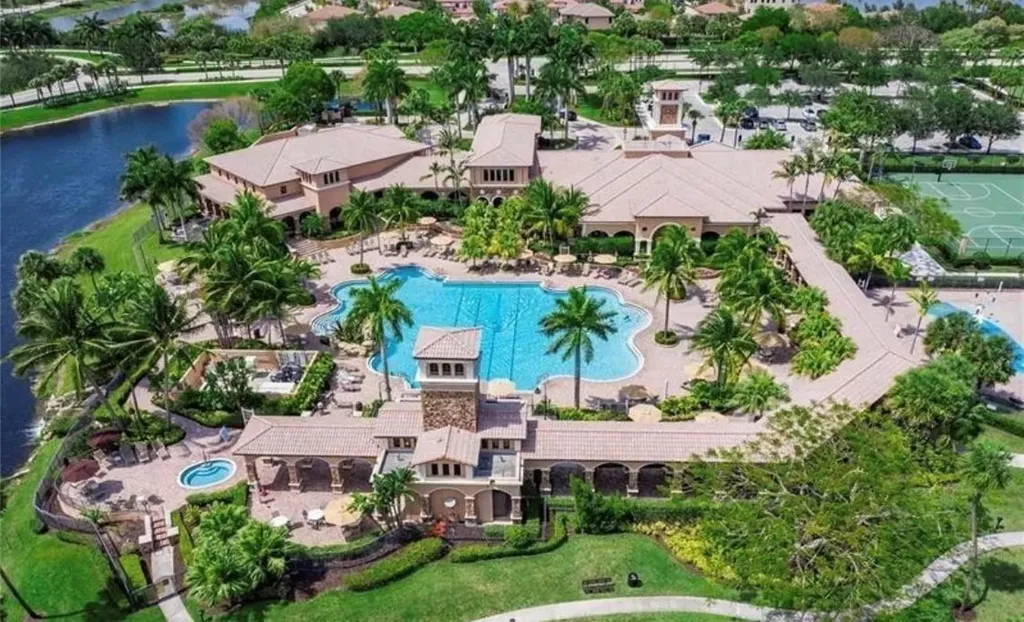 11715 NW 82nd Court Parkland FL 33076