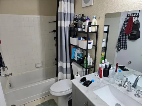 2846 S University Drive Davie FL 33328