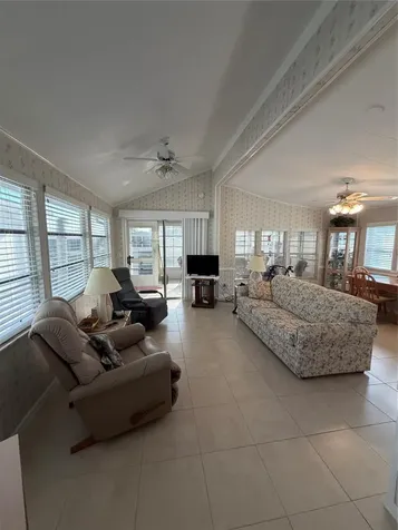 42 Turtle Road Okeechobee FL 34974