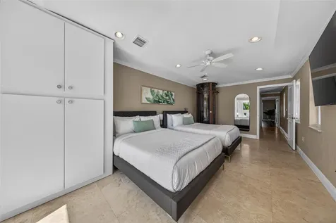 1215 NE 1st Street Fort Lauderdale FL 33301