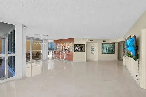 16425 Collins Avenue Sunny Isles Beach FL 33160