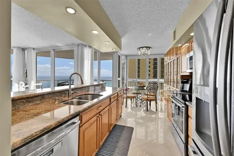 16425 Collins Avenue Sunny Isles Beach FL 33160