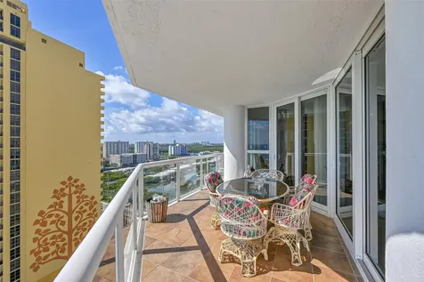 16425 Collins Avenue Sunny Isles Beach FL 33160