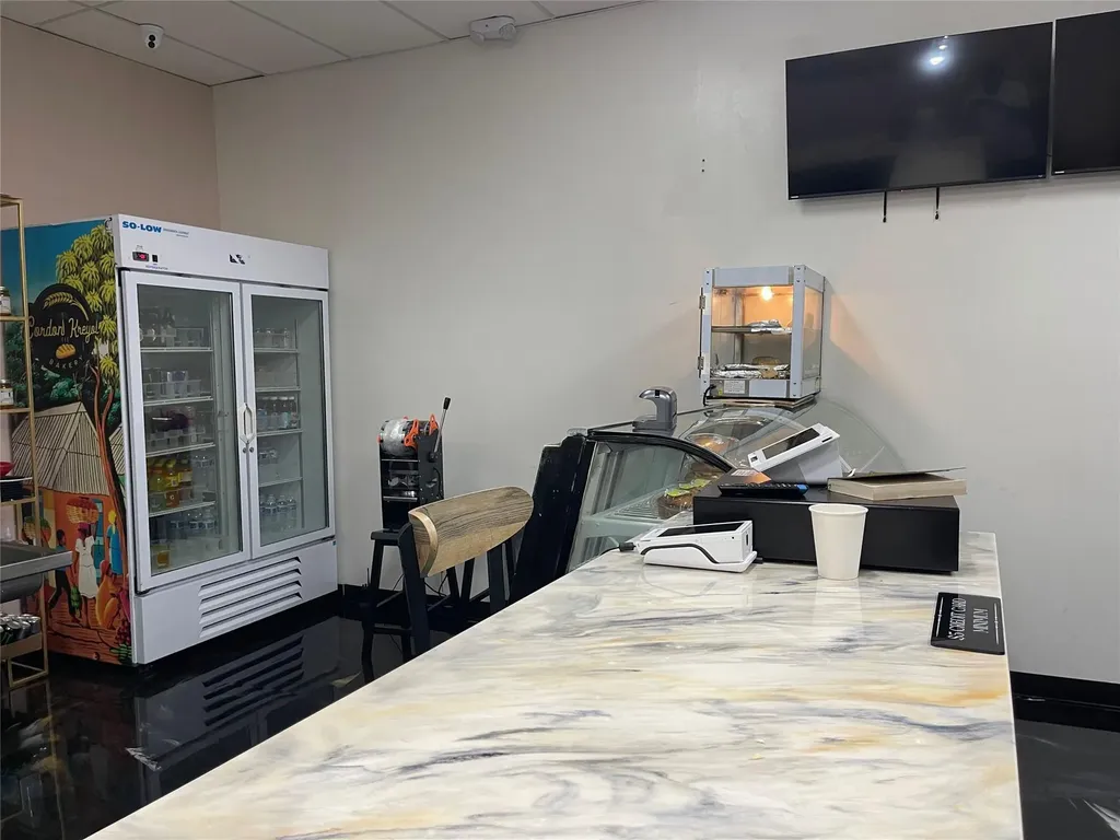 2900 State Road 7 Lauderdale Lakes FL 33311