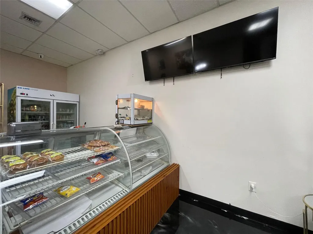 2900 State Road 7 Lauderdale Lakes FL 33311